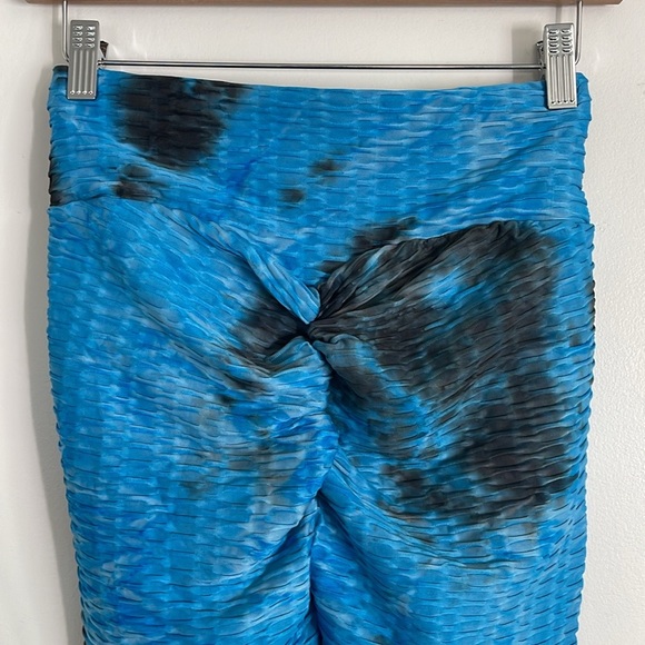 Blue Tie-Dye Scrunch Butt-Lifting Compression High-Waisted Workout Leggings - Picture 8 of 11